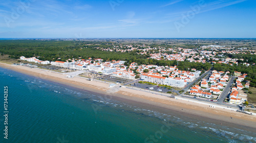 Photographie aérienne de Notre-Dame-de-Monts en Vendée