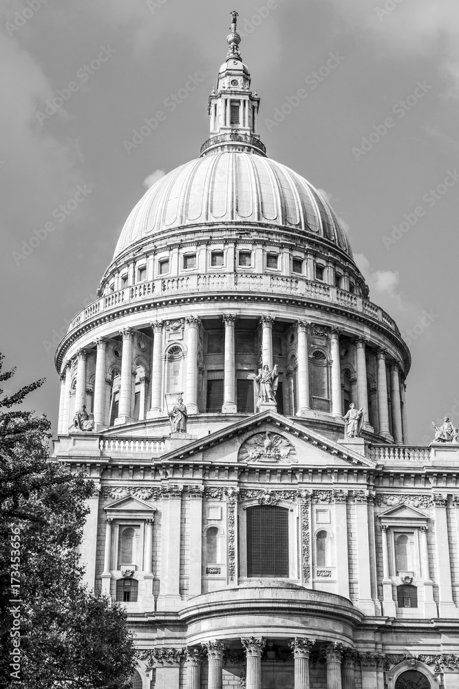 St. Pauls Cathedral in the City of London