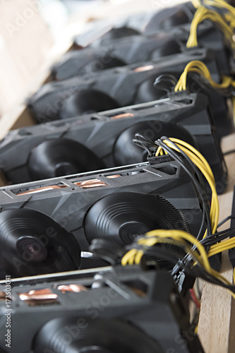 farm for mining crypto currency on video cards