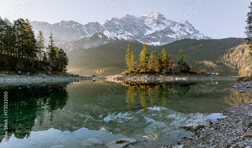Sonneninsel unter der Zugspitze
