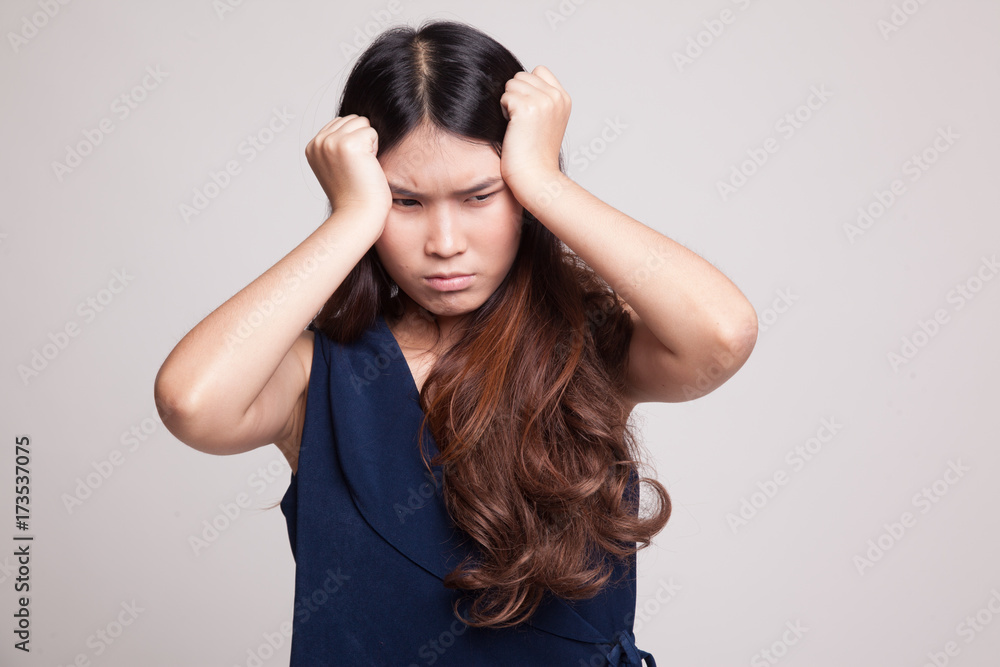 Young Asian woman got sick and headache. Young Asian woman got sick and headache.