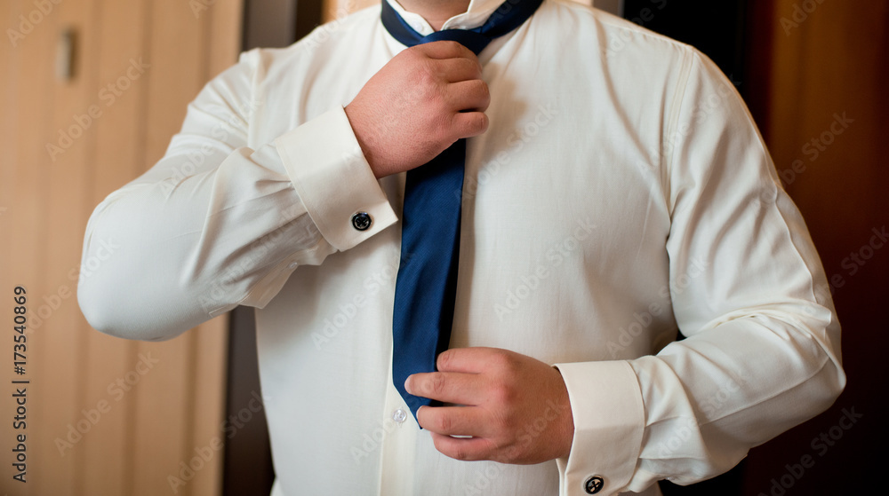 Groom Groom