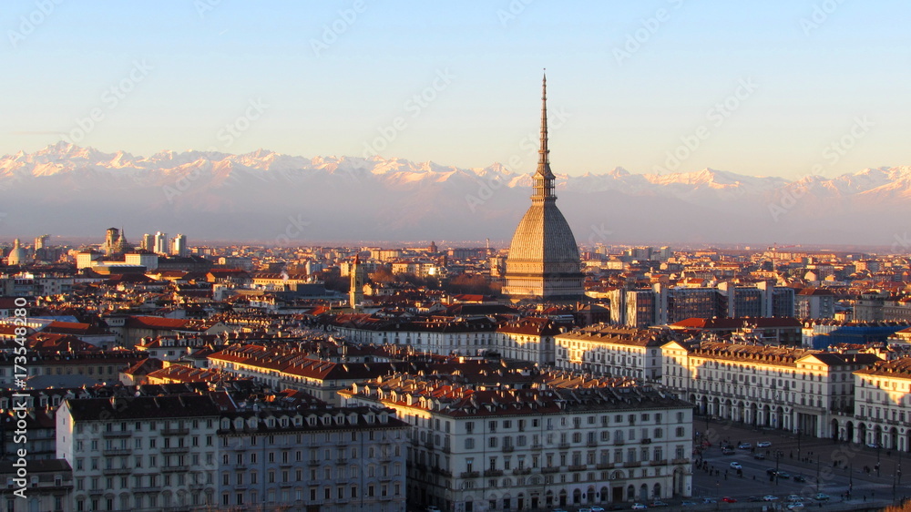 Skyline di Torino - mole Antonelliana
