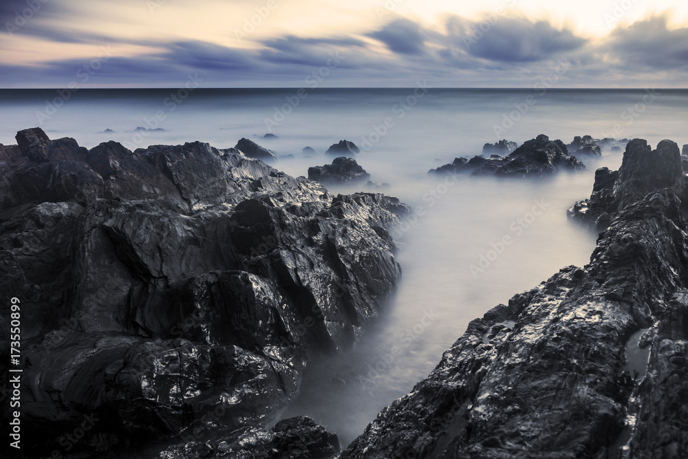 Fototapeta premium Bude, Cornwall, Wielka Brytania o zachodzie słońca, piękny krajobraz