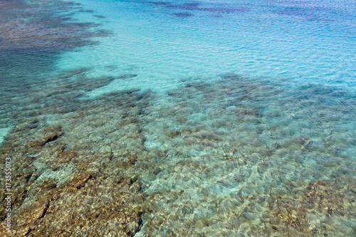 Fototapeta Naklejka Na Ścianę i Meble -  Ripresa aerea di una spiaggia di San Teodoro in Sardegna. Mare azzurro e trasparente