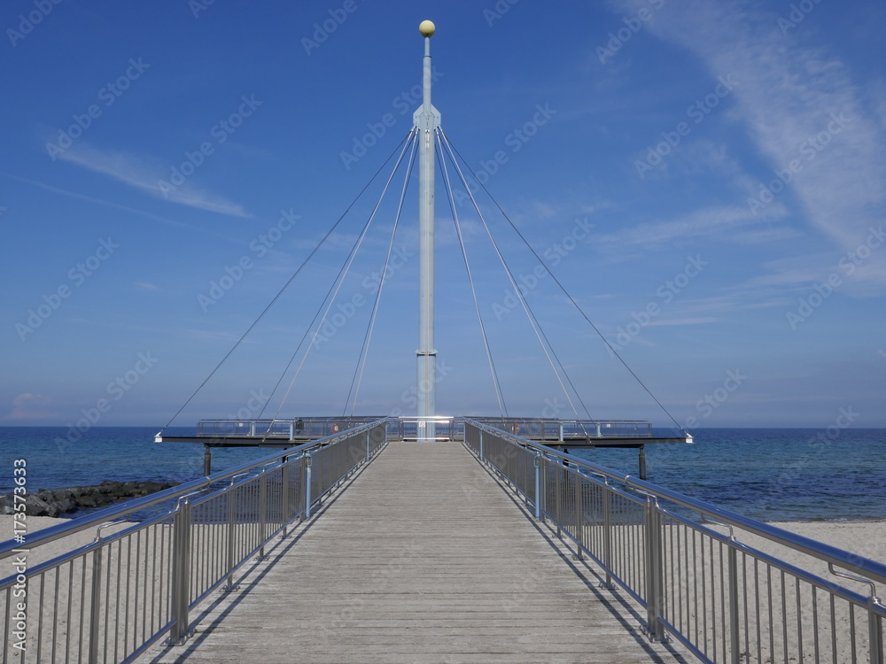Fototapeta premium Sea bridge 