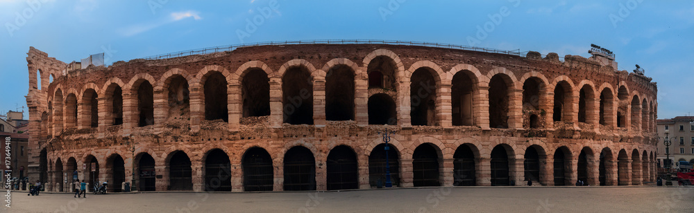 Arena in Verona im Morgenlicht