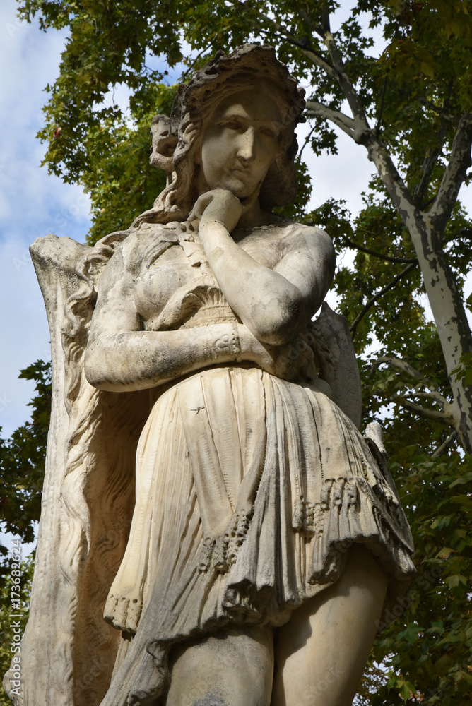 Statue de la druidesse Velleda au jardin du luxembourg à Paris, France