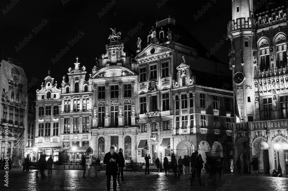Grand place in Brussels at night