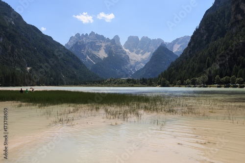 Lago di Landro - Sullo sfondo il monte Cristallo (Dolomiti)
