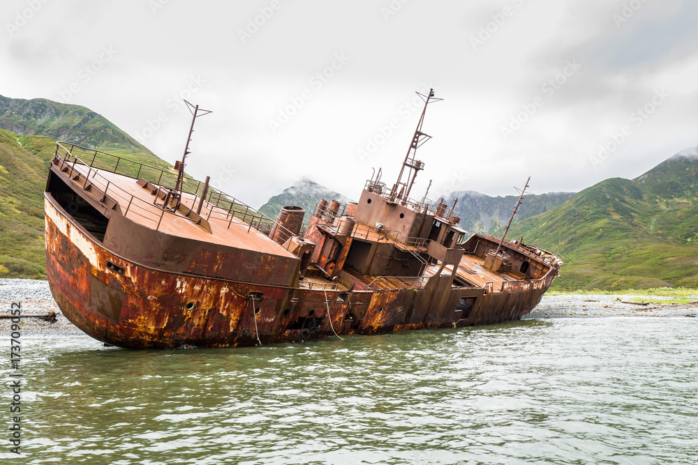 ship wreck, Morzhovaya Bay, Russia