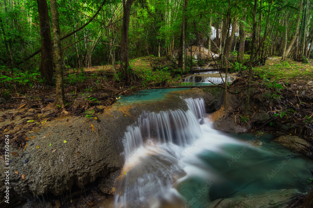 Pha Tad Waterfall.