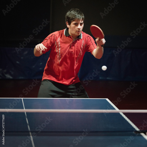 Fotografia Hitting ping pong ball on match
