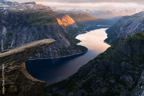 Fototapeta Naklejka Na Ścianę i Meble -  Breathtaking view of Trolltunga rock