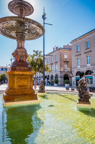 La fontaine de la place Jean-Jaurès à Castres