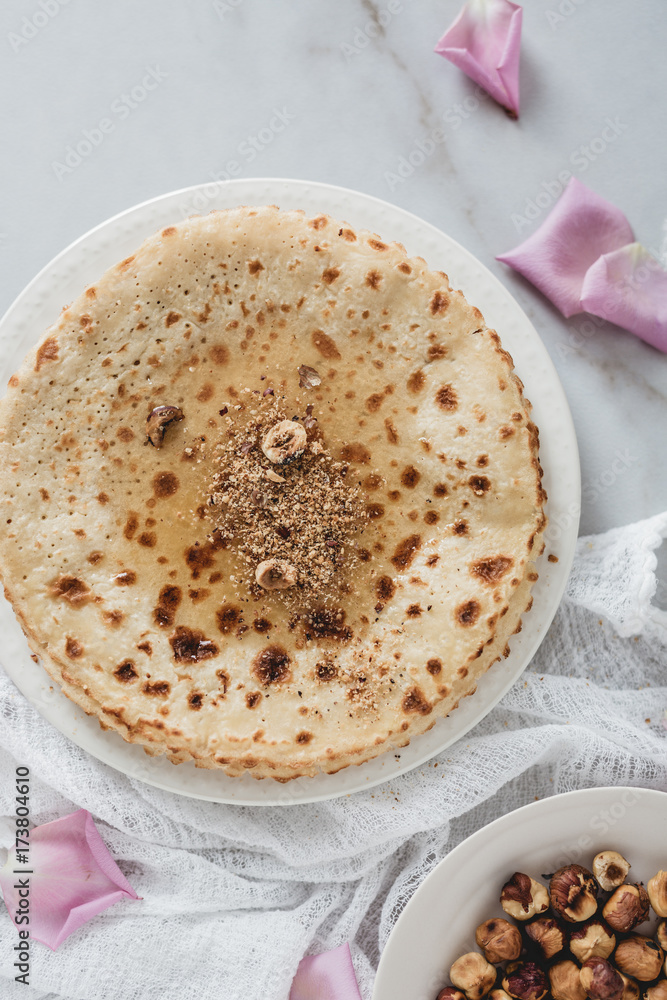 Crepes with honey and hazelnuts Crepes with honey and hazelnuts