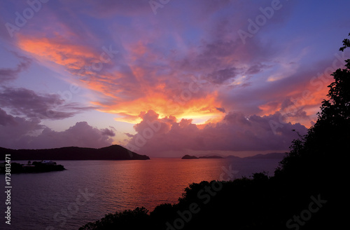 Sunrise over the US Virgin Islands © Caleb Foster
