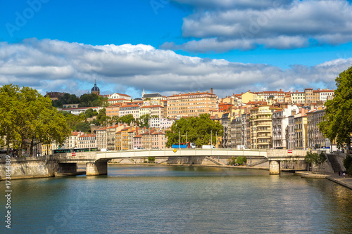 Cityscape of Lyon, France © Sergii Figurnyi