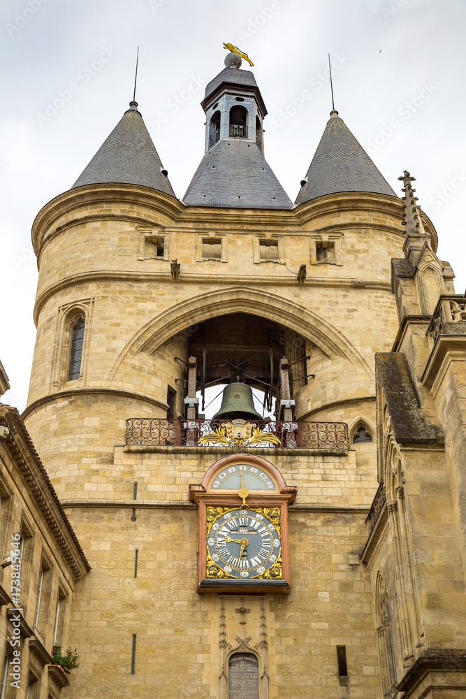 Obraz premium Bell tower gate in Bordeaux