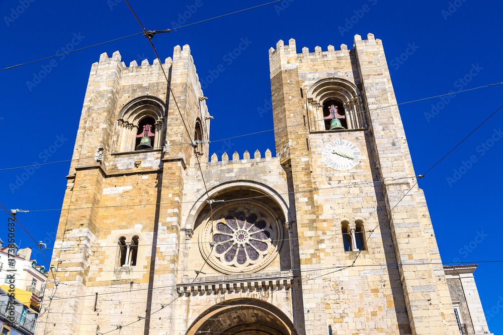 Fototapeta premium Lisbon Cathedral, Portugal