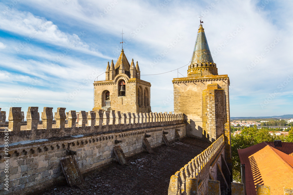 Fototapeta premium Cathedral of Evora, Portugal