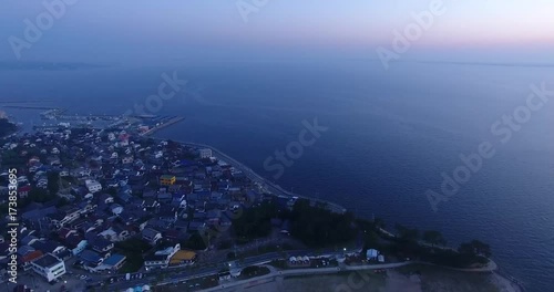 Wallpaper Mural 日本の早朝の島をドローンで空撮④ Torontodigital.ca