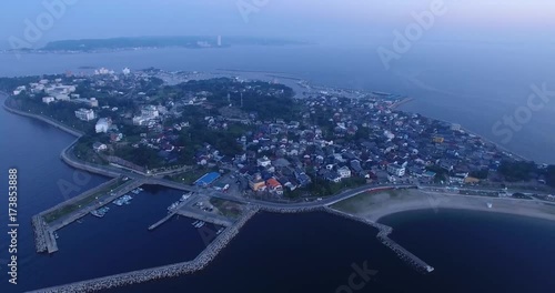 Wallpaper Mural 日本の早朝の島をドローンで空撮⑧ Torontodigital.ca