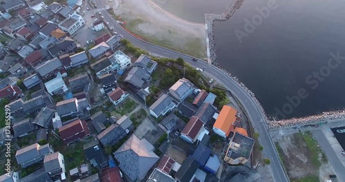 Wallpaper Mural 日本の夜明けを島からドローンで空撮③ Torontodigital.ca