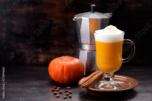 Pumpkin Spicy Latte Smoothie and space for text
