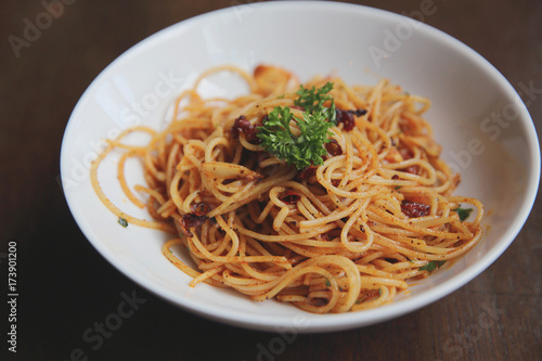 Spaghetti with chilli and garlic , spaghetti peperoncino , Italian food