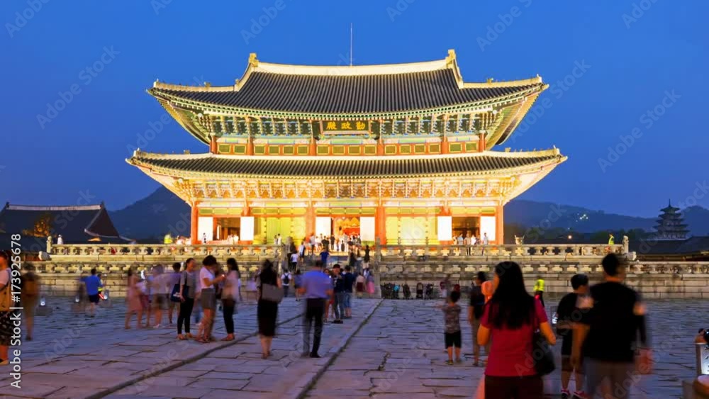 Time lapse of Gyeongbokgung palace and People traffic in Seoul,South Korea Time lapse of Gyeongbokgung palace and People traffic in Seoul,South Korea