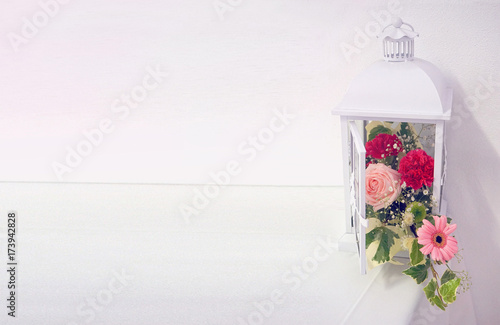 Lanterna decorada  com flores