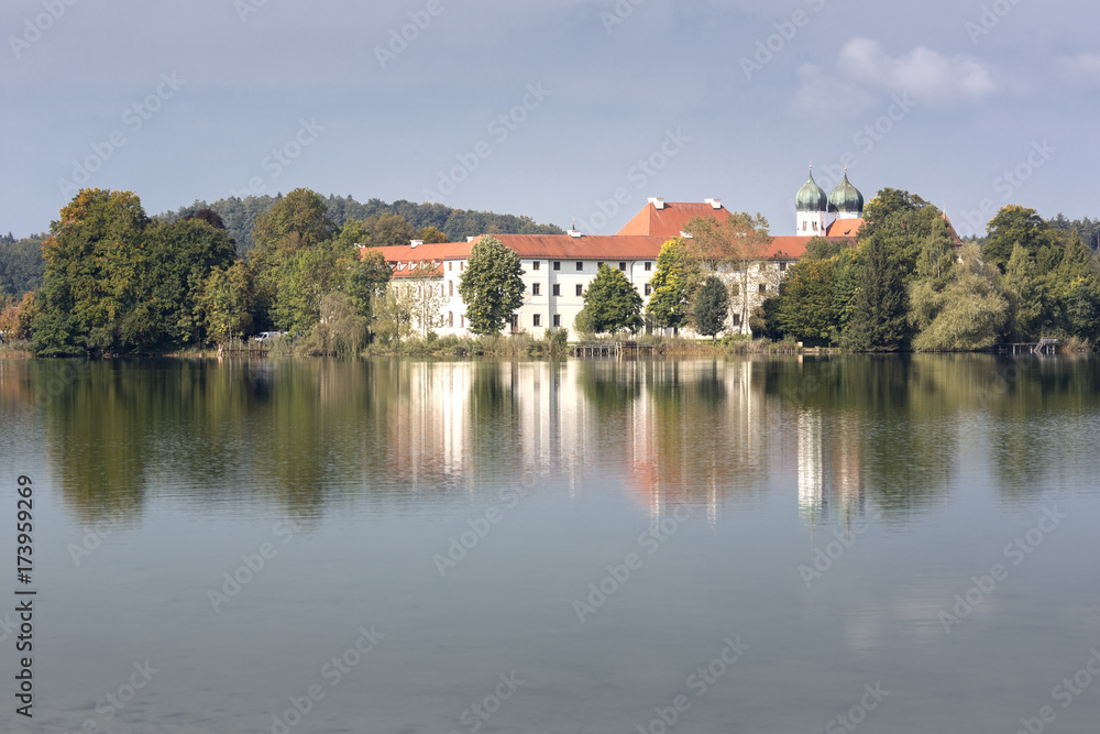 Das ehemalige Kloster Seeon in Oberbayern Das ehemalige Kloster Seeon in Oberbayern