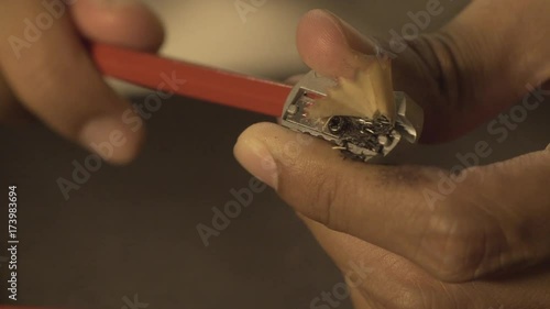 Taille crayon avec copeaux