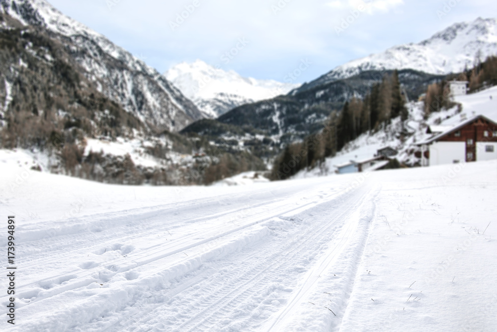 Obraz premium winter road 