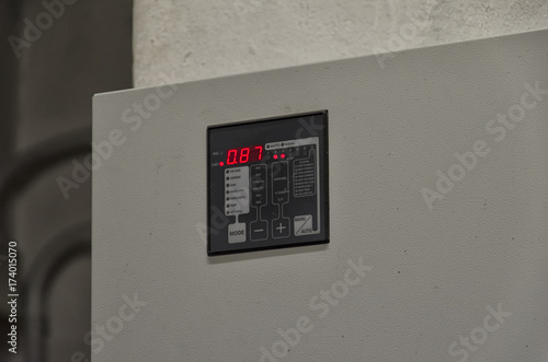 Canvas Print Graphic display of a reactive power regulator