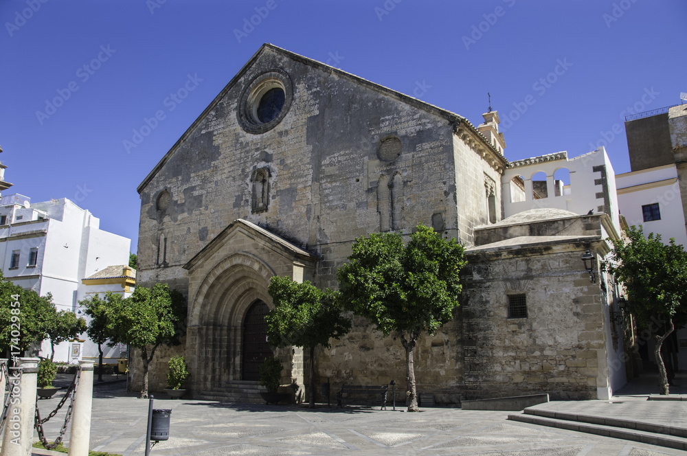 Iglesia San Dionisio en la Plaza de la Asuncion