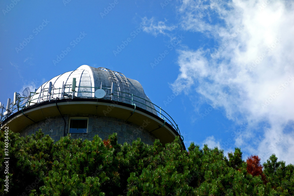 Fototapeta premium Observatory in the High Mountains