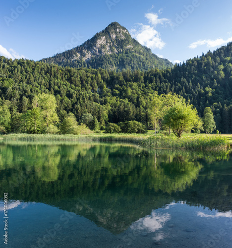 Fototapeta Naklejka Na Ścianę i Meble -  The mountain lake Thiersee in Tyrol, Austria