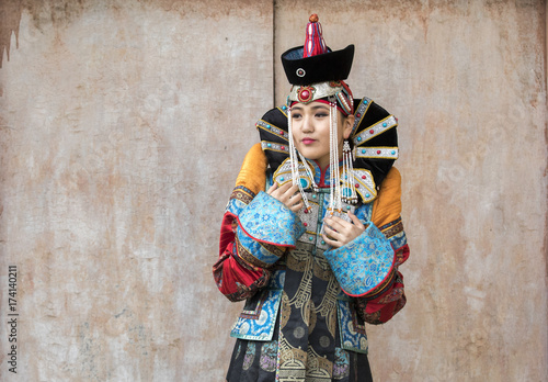 mongolian woman in traditional 13th century style outfit