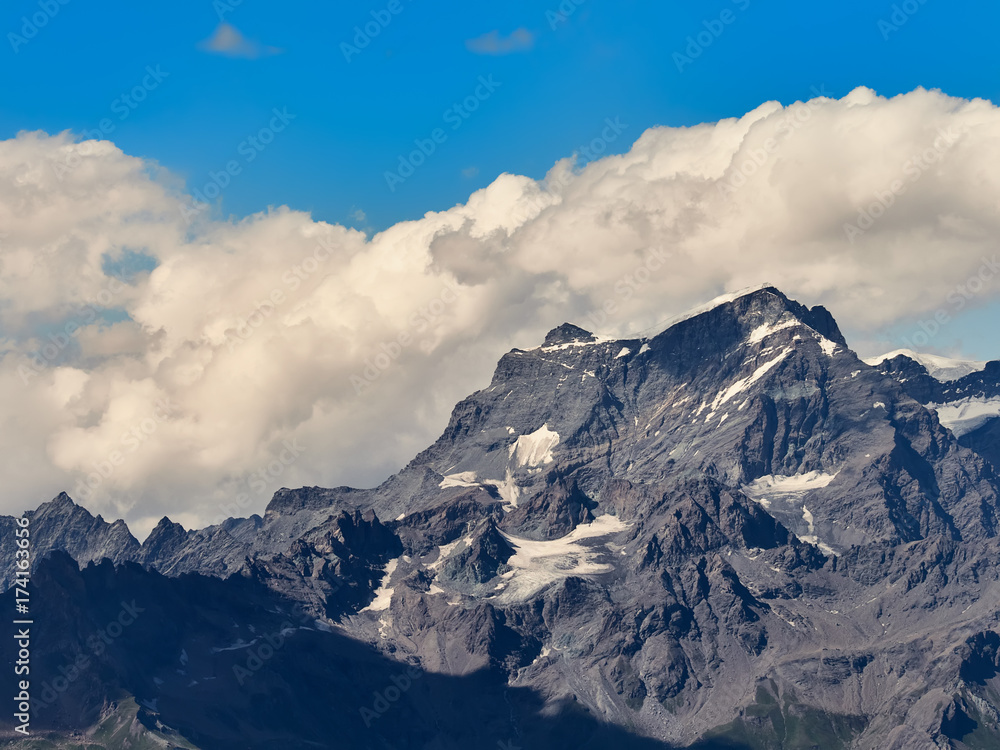 Obraz premium Alps landscape seen from the italian Aosta valley 
