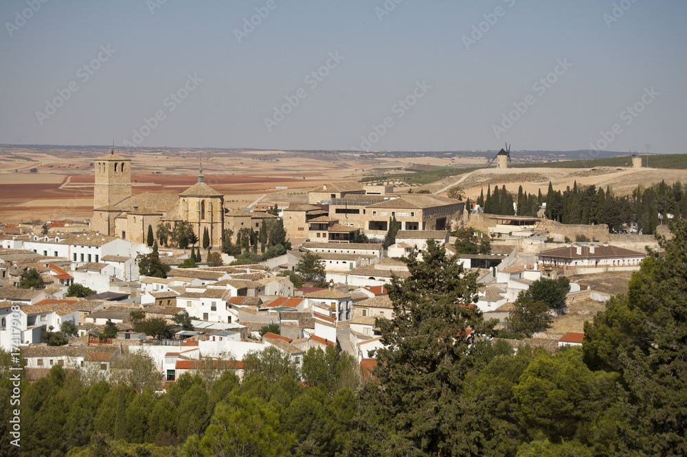 Vista del pueblo de Belmonte en Cuenca