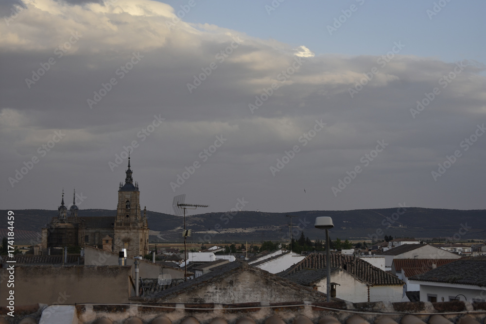 Naklejka premium Orgaz town