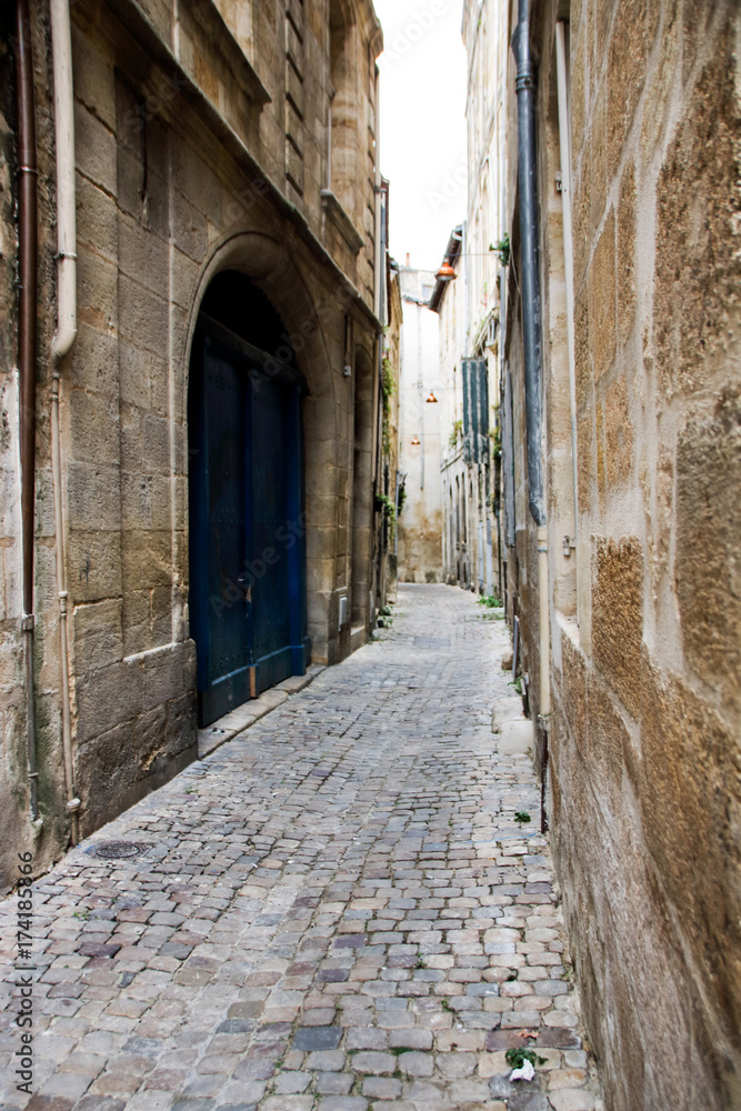 streets of Bordeaux