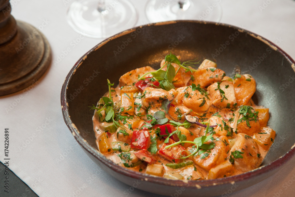 chicken tandoori with tomatoes chicken tandoori with tomatoes