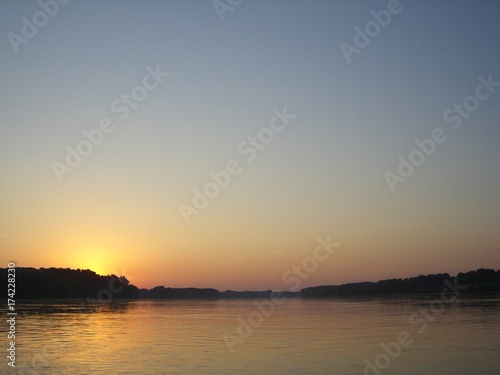 Auf der Donau mit dem Schlauchboot © Florian