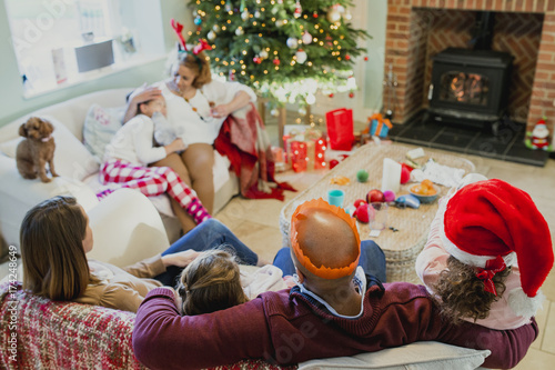 Fotografija Family Relaxing At Christmas Time