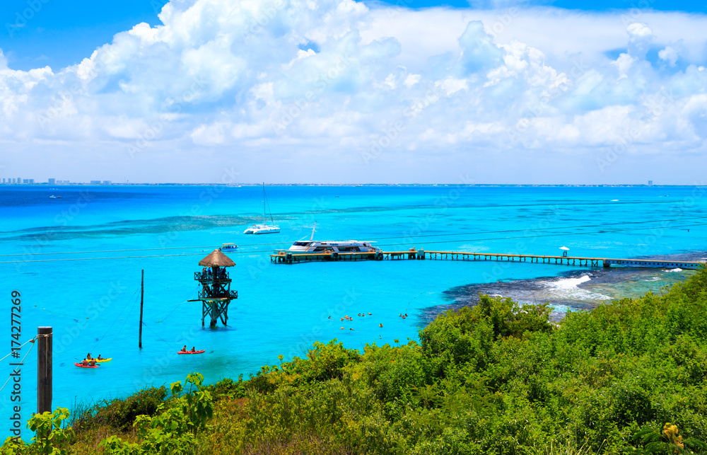 Аквапарк развлечений. Карибском море, Исла-Мухерес. Мексика