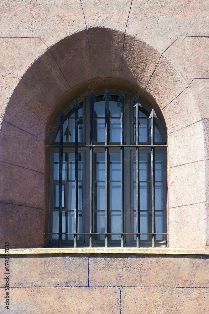 Window of the original form with a lattice
