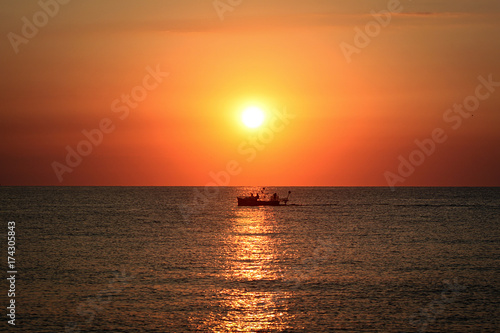 On the boat through the sunset © Oles_Teh